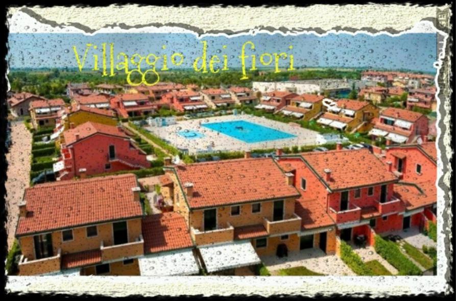 Iris 20 In Posizione Strategica, Indipendente, All'Interno Del Villaggio Dei Fiori Caorle Exterior foto