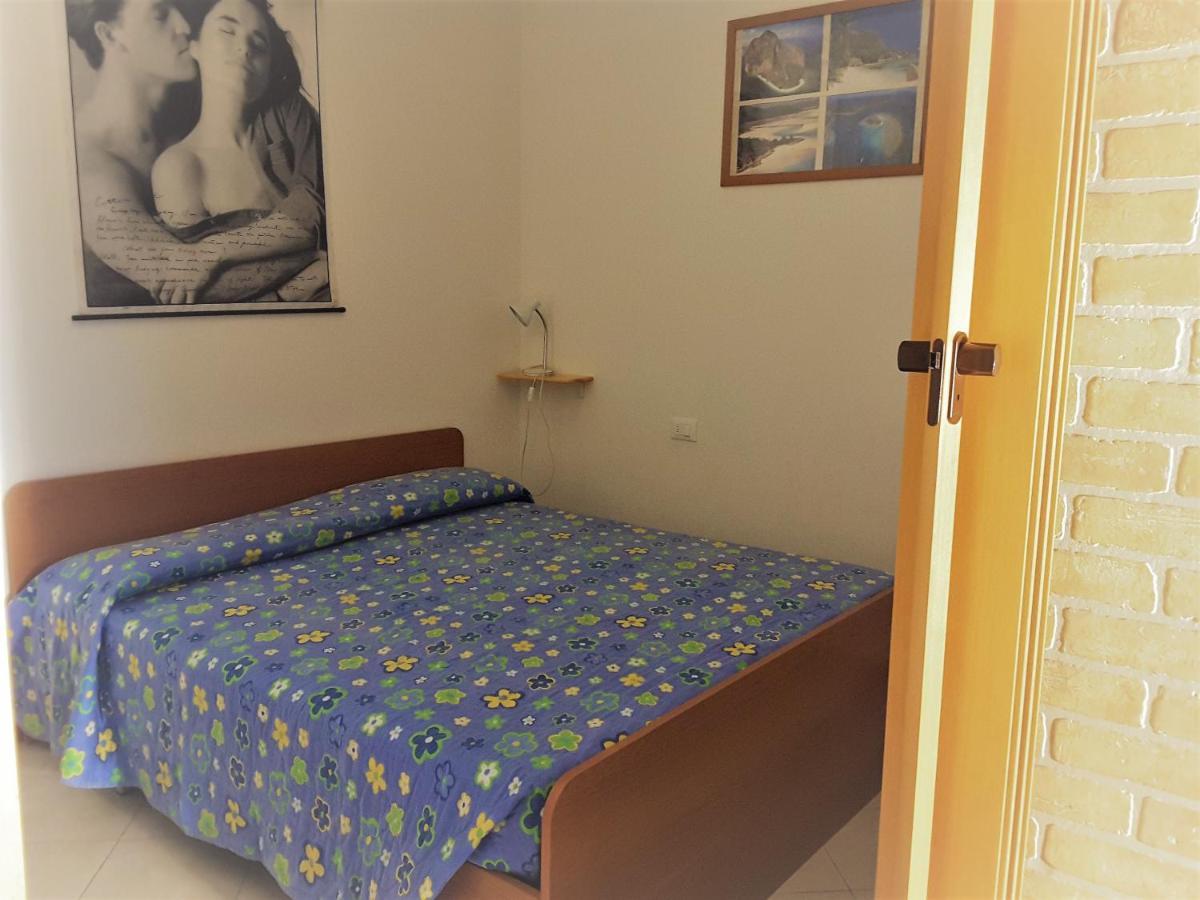 Iris 20 In Posizione Strategica, Indipendente, All'Interno Del Villaggio Dei Fiori Caorle Exterior foto